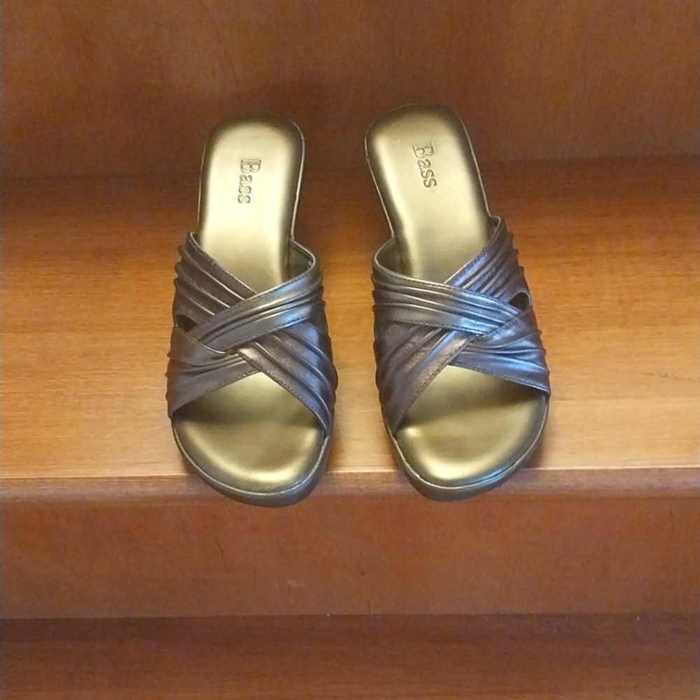 Leather Bass Sandal